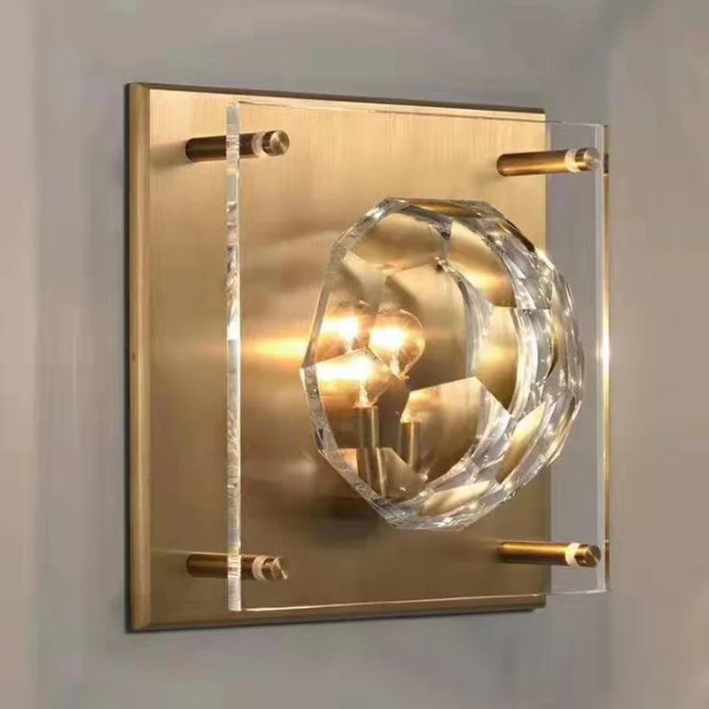 Gefacetteerde kristallen komschaduwwandlamp uit het midden van de eeuw, 1 lichte salonkandelaar met vierkante achterplaat...