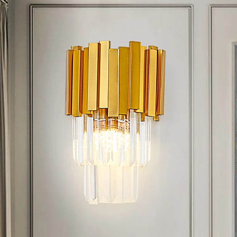 Gelaagde wandlamp schans moderne stijl metaal 1-lichts gouden schanslamp met helder kristallen prisma Clearhalo