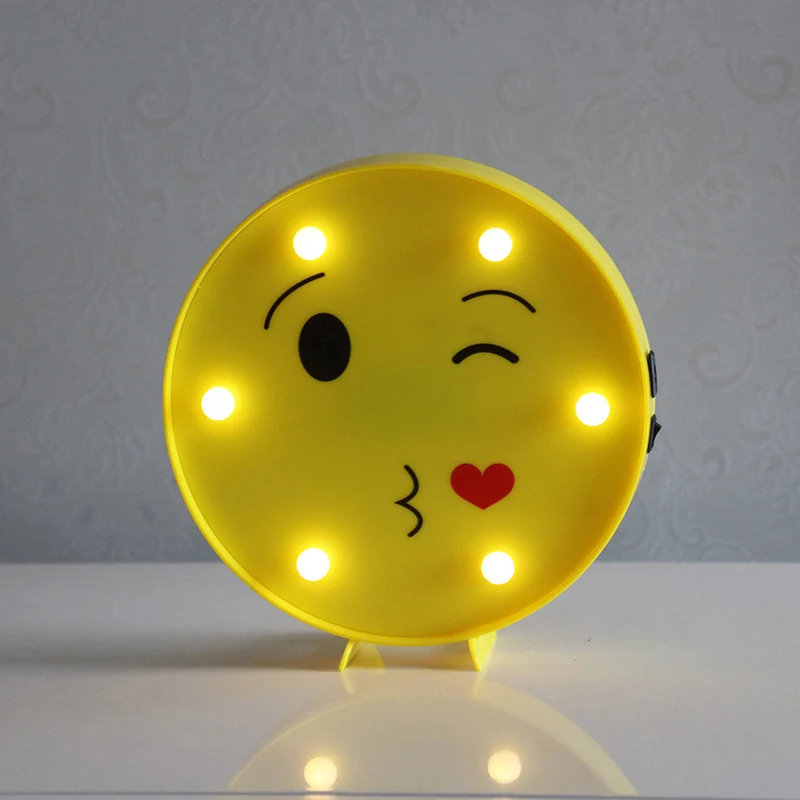 Gele Emoji-vormige batterijtafelverlichting Art Decor Plastic LED-nachtkastjelamp voor slaapkamer Clearhalo