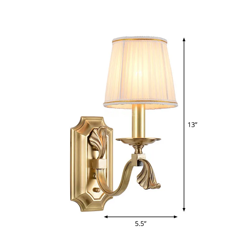 Geplooide stoffen kegelwandlamp Traditionele woonkamerwandkandelaar met 1/2 lamp en arm goud Clearhalo