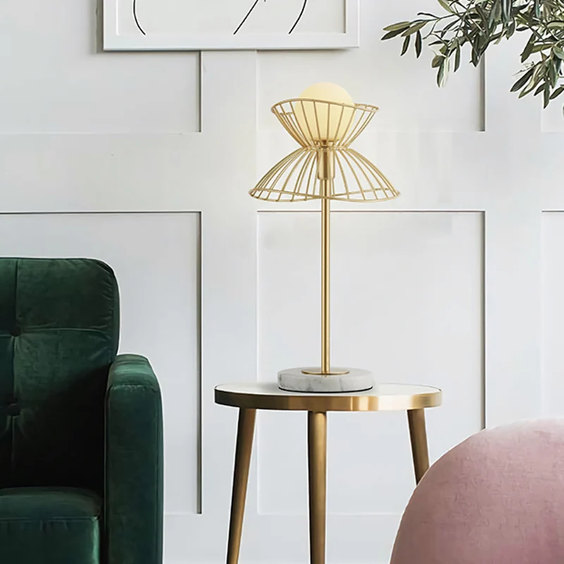 Globe Metal Nachtkastje Licht Modernistisch 1 Lamp Goud Nachtkastje Lamp voor Studeerkamer Clearhalo