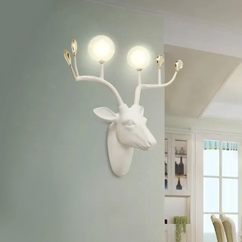 Globe Resin Sconce Light Rustiek 2-lichts woonkamer wandlamp zwart/wit met hertendeco Clearhalo