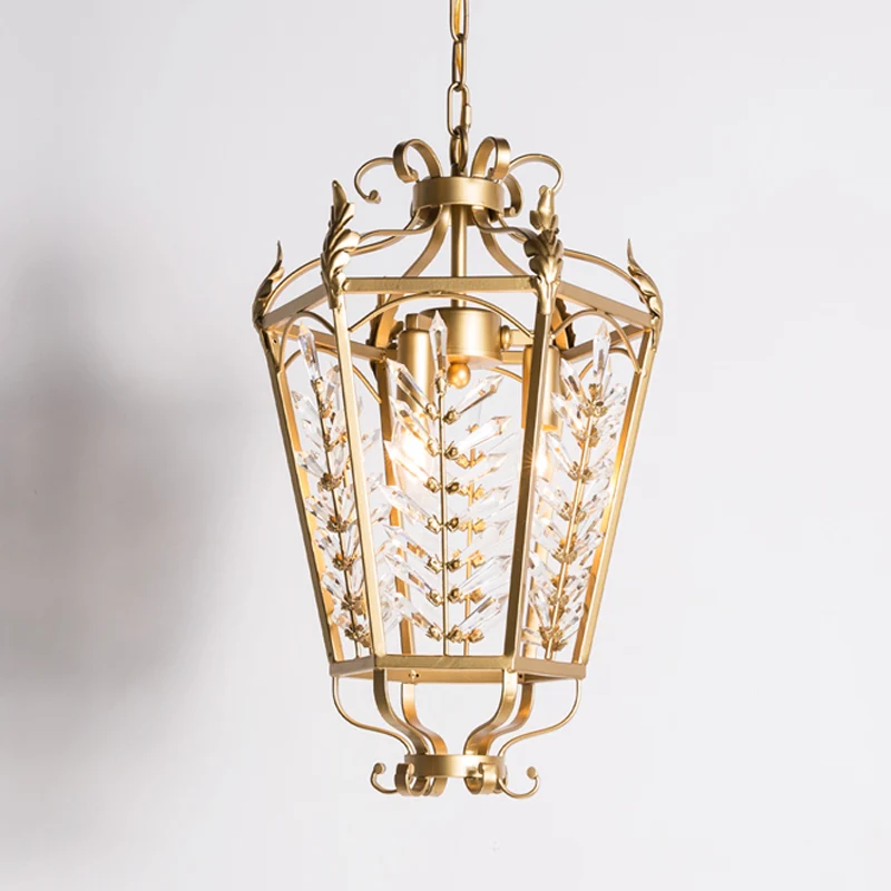 Goud 3-kops kroonluchter licht traditionalisme metalen lantaarn hangende verlichtingsarmatuur met kristallen accent Clearhalo