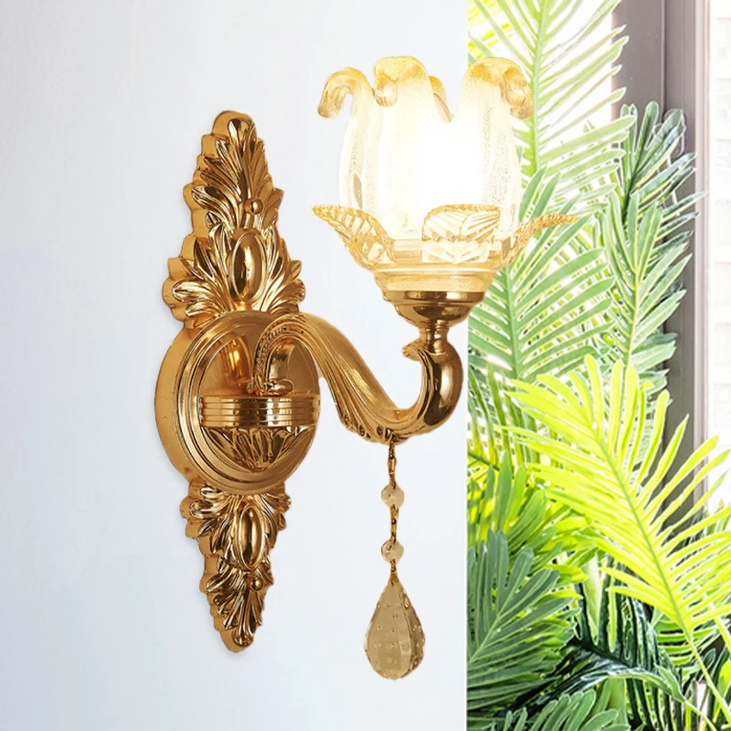 Gouden 1/2-lamp schanslicht Traditionele matglazen bloemenwandverlichtingsideeën voor de woonkamer Clearhalo