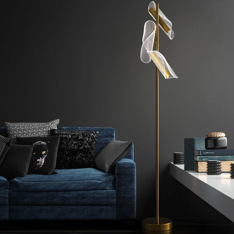 Gouden afwerking schaduwrijke vloerverlichting Art Deco acryl LED staande lamp voor woonkamer Clearhalo