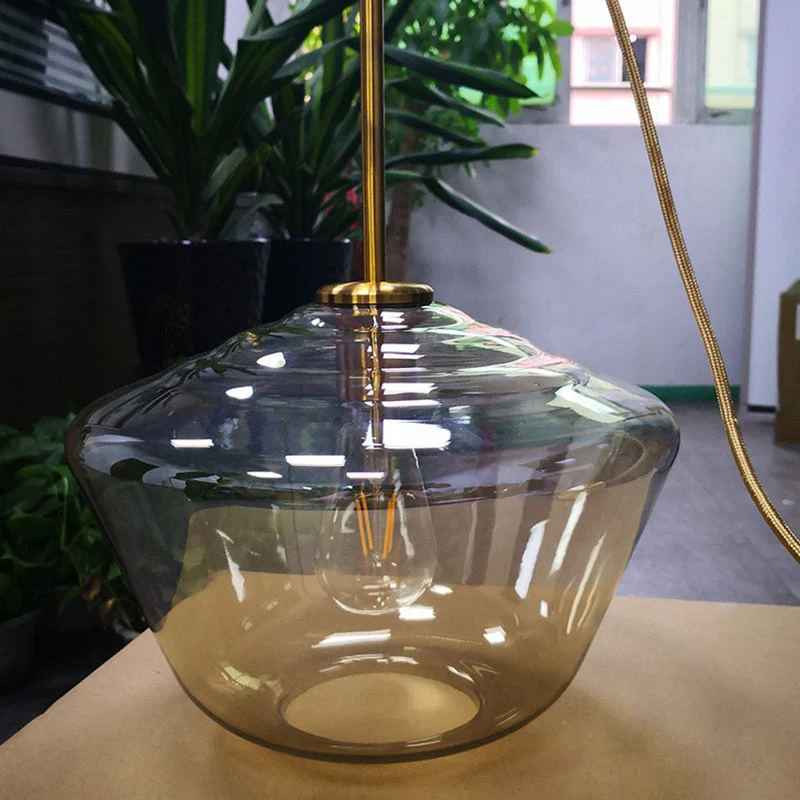 Gouden ruitvormige postmoderne postmoderne hangende plafondlamp met 3 lampen van geblazen glas Clearhalo