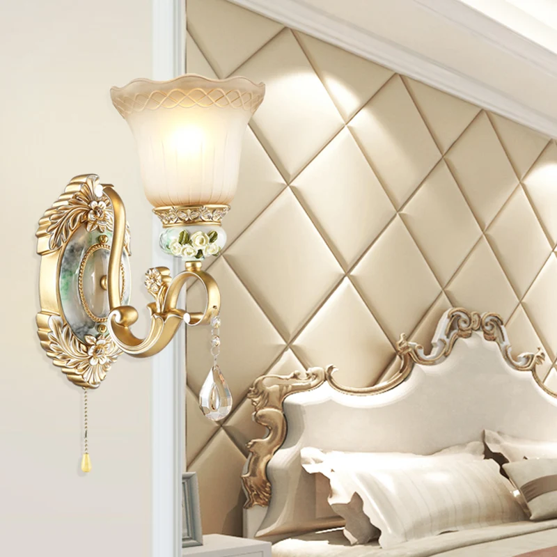 Gouden Scallop Wandlamp Vintage Wit Glas 1/2 Lichten Woonkamer Schanslamp met Gouden Arm en Achterplaat Clearhalo