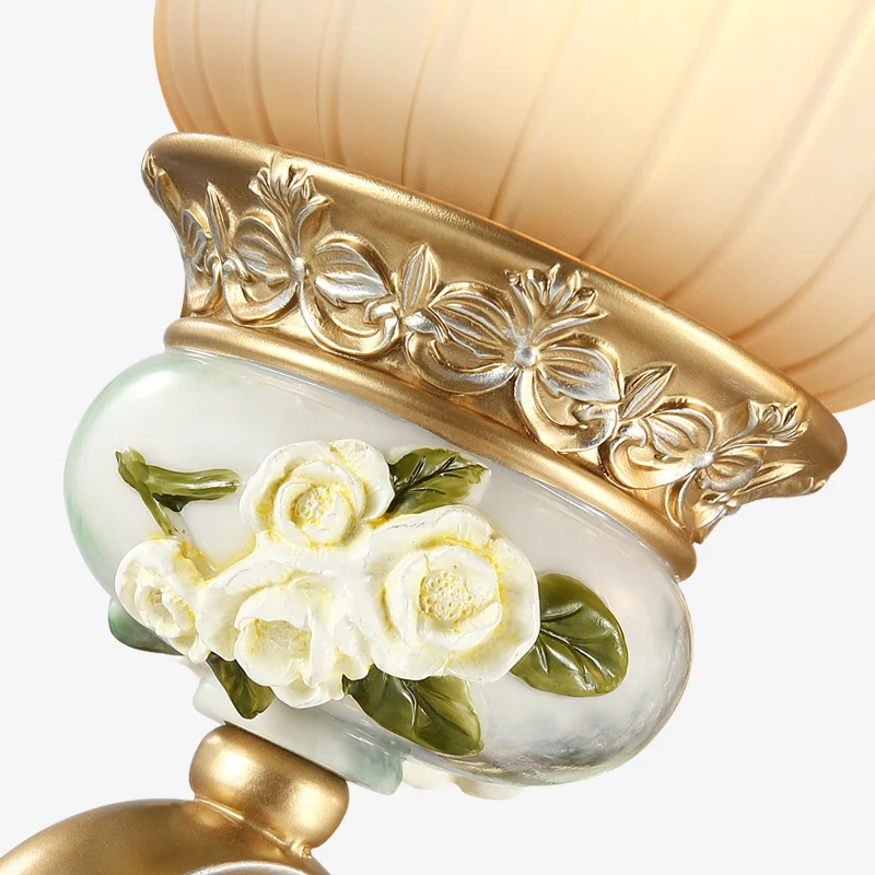 Gouden Scallop Wandlamp Vintage Wit Glas 1/2 Lichten Woonkamer Schanslamp met Gouden Arm en Achterplaat Clearhalo