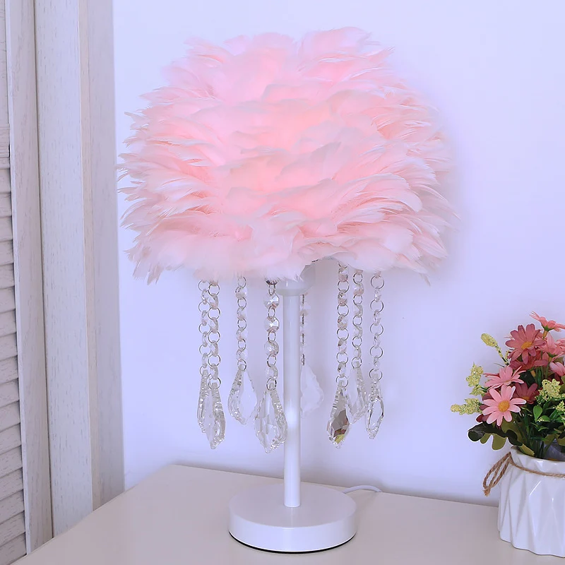 Halfronde tafellamp met veren, modern nachtlampje met één lamp, grijs/wit/roze, met kristallen bol/druppel Clearhalo