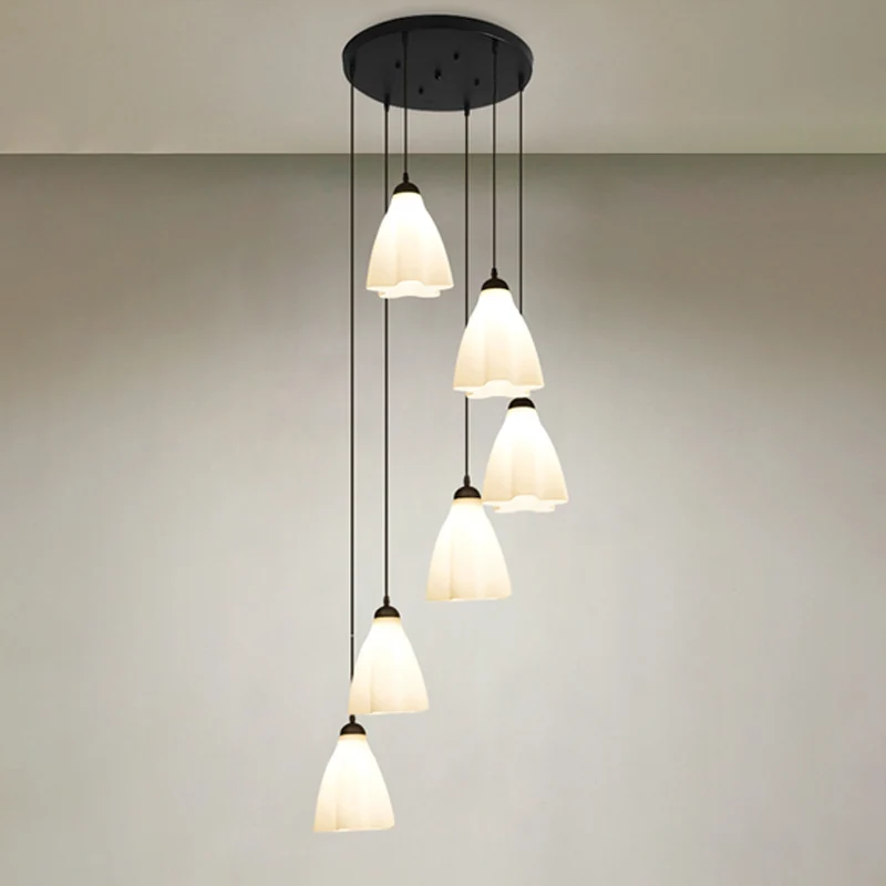Hanger van witte glazen gegolfde cluster, Eenvoud, zwarte druppelhanger met wervelontwerp Clearhalo