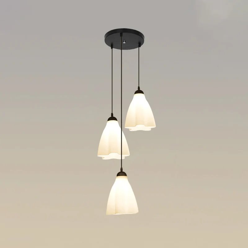 Hanger van witte glazen gegolfde cluster, Eenvoud, zwarte druppelhanger met wervelontwerp Clearhalo