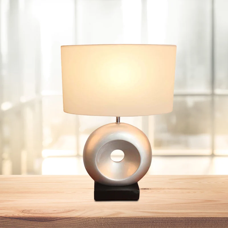 Hars zilver/zwarte tafellamp cirkel 1 lamp overgangsnachtkastje licht met rechthoekige/trommel stoffen kap Clearhalo