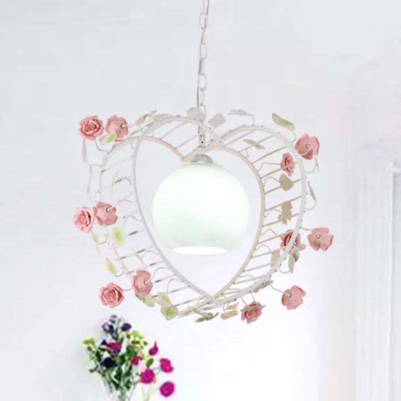 Hartvormige metalen hanglamp Pastoraal 1 lamp Eetkamer LED-ophangverlichting wit Clearhalo