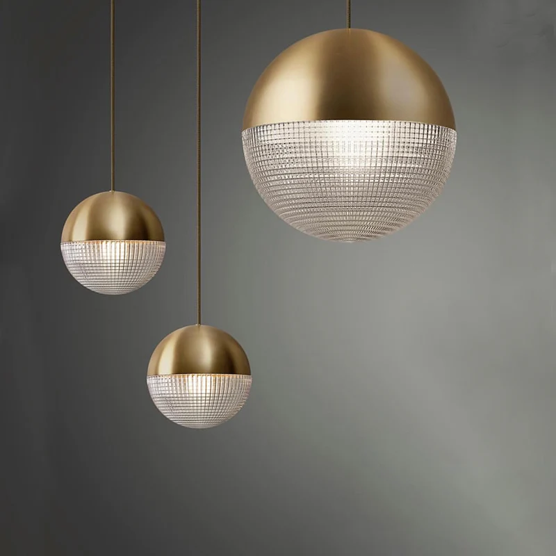 Heldere prismatische glazen bol hanglamp eigentijds 1-lamps hangende plafondlamp zwart/goud voor slaapkamer Clearhalo