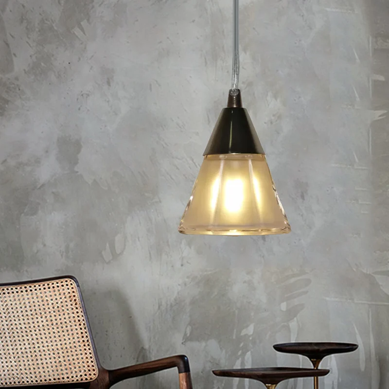1 hoofdslaapkamer hanglamp modernisme gouden hanglamp met kegel doorschijnende glazen kap Clearhalo