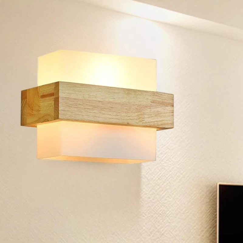 Houten rechthoekige wandlamp modernistisch 1-kops beige schanslamp met witte glazen kap Clearhalo