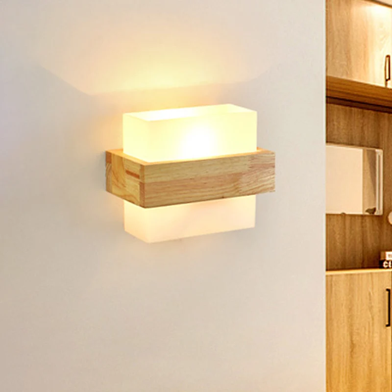 Houten rechthoekige wandlamp modernistisch 1-kops beige schanslamp met witte glazen kap Clearhalo
