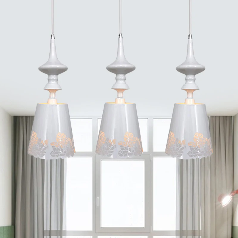 IJzergeëtste roze rand multi-hanger pastorale stijl 3-kops eetkamer hangend lichtarmatuur wit Clearhalo