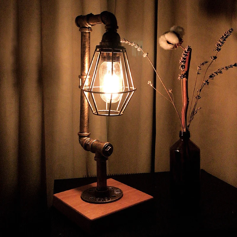 Industriële tafellamp met buizen, 1 kop metalen tafelverlichting met houten voet en draadbeschermer brons voor de woonkame...