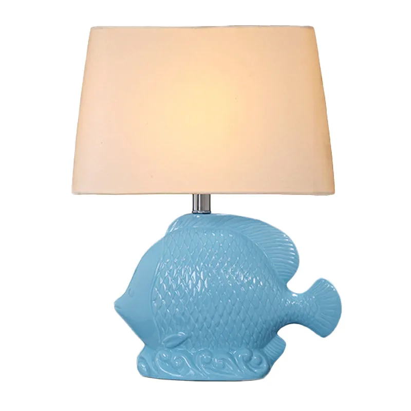 Keramische blauwe tafelverlichting tropische vissen Landelijk nachtlampje met één lamp en rechthoekige stoffen lampenkap C...