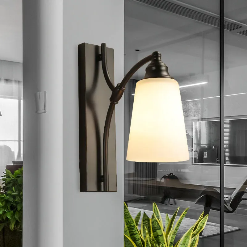 Klassieke conische wandmontagelamp met enkele kop, matglazen schansverlichtingsarmatuur zwart Clearhalo