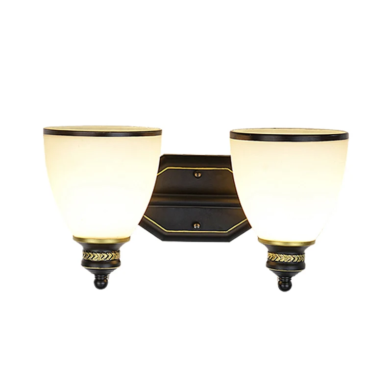 Klokvormige woonkamerwandlamp Klassiek crèmekleurig glas Zwart wandverlichtingsarmatuur Clearhalo