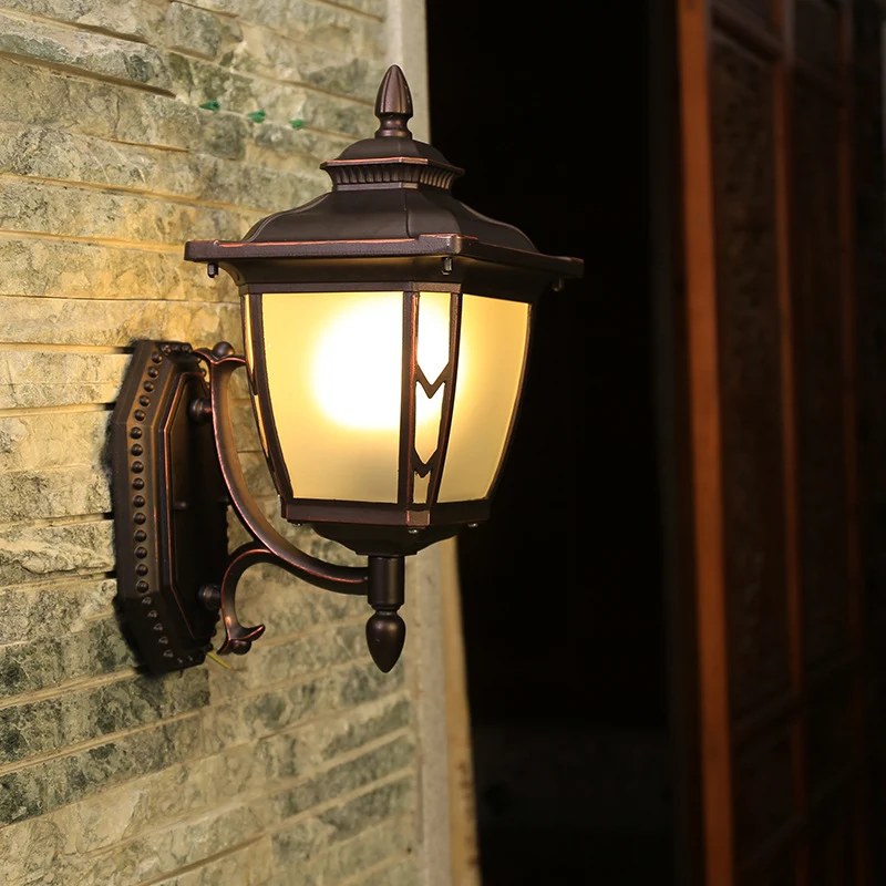 Koffie 1-lichts wandmontage lamparmatuur Lodges matglas dennenappel wandkandelaar verlichting voor buiten Clearhalo