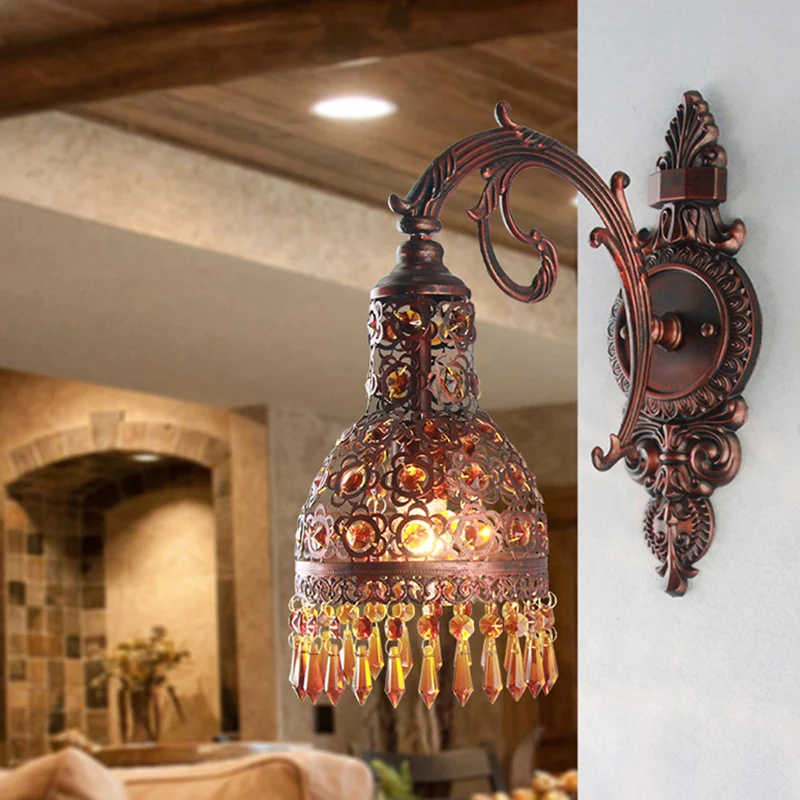 Koperen 1-lichts wandlamp Boheemse metalen koepel wandgemonteerde lichtarmatuur met kristallen accent voor woonkamer Clear...