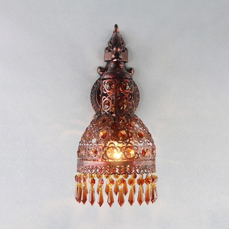 Koperen 1-lichts wandlamp Boheemse metalen koepel wandgemonteerde lichtarmatuur met kristallen accent voor woonkamer Clear...