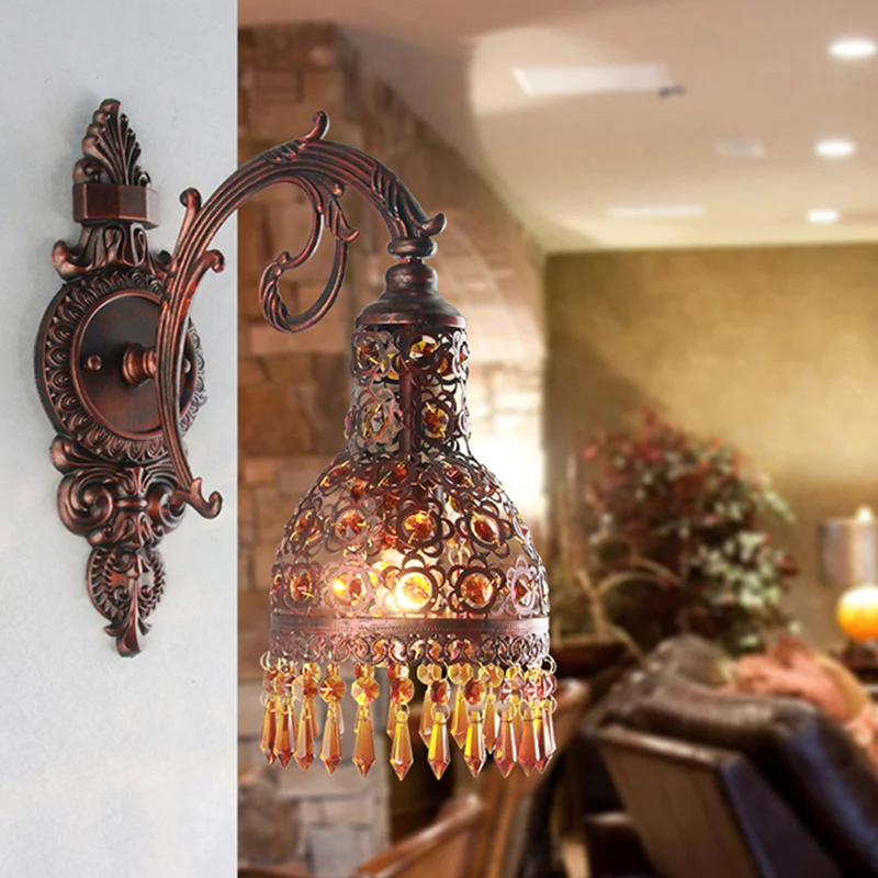 Koperen 1-lichts wandlamp Boheemse metalen koepel wandgemonteerde lichtarmatuur met kristallen accent voor woonkamer Clear...
