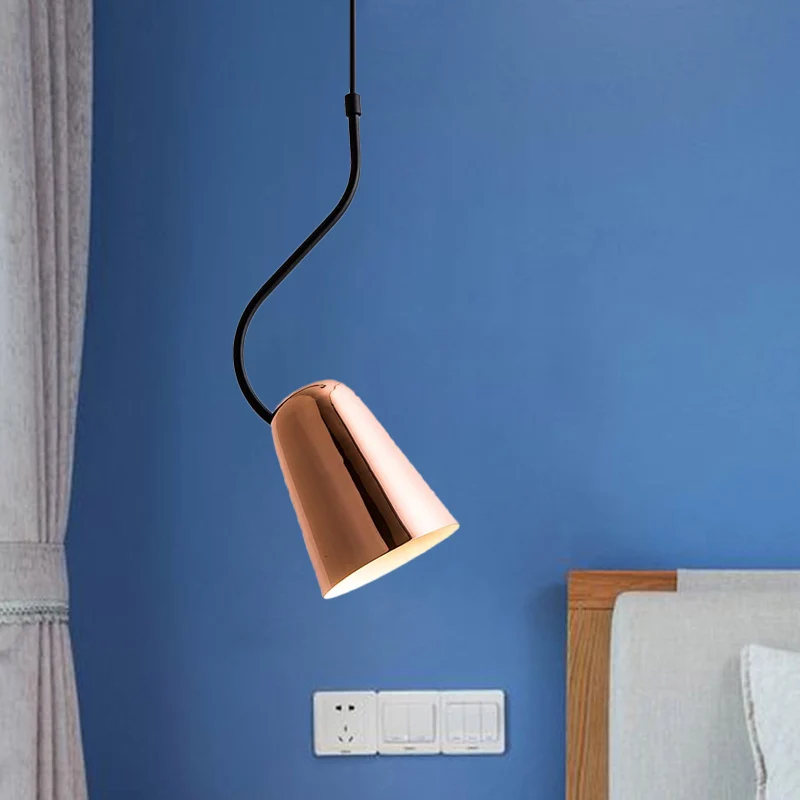 Koperen taps toelopende plafondlamp Minimalisme 1 kop Ijzeren hangende hanger met gebogen bovenkant Clearhalo