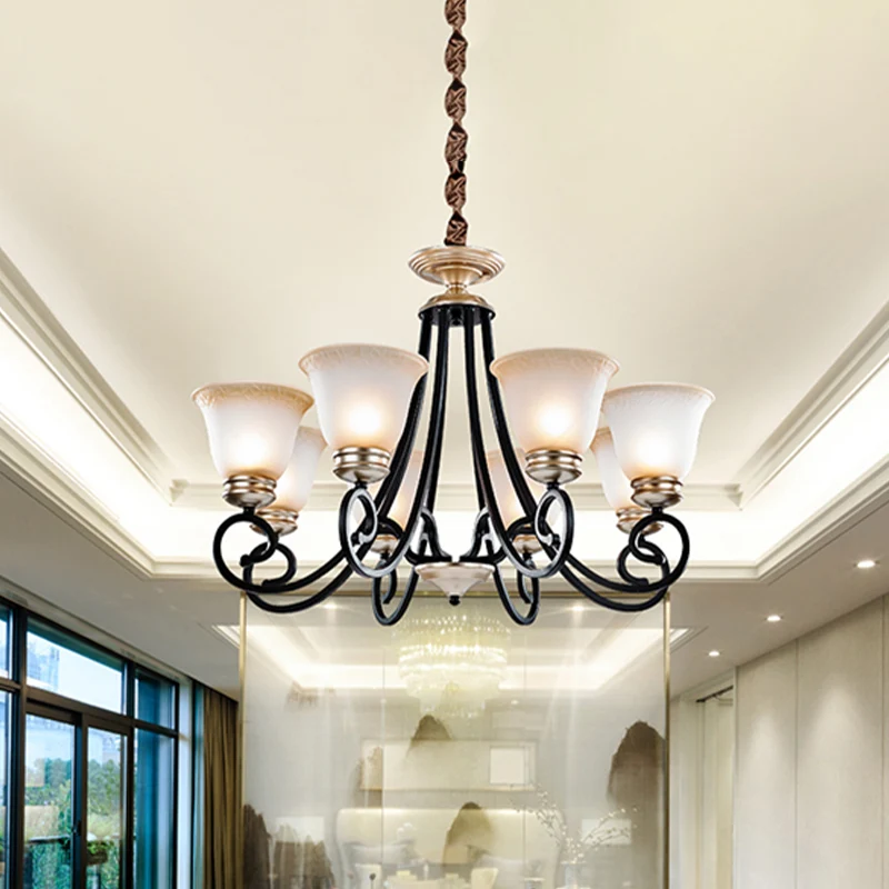 6/8 koppen matglazen kroonluchter Klassiek zwart uitlopende woonkamer hanglamp met gescrolde arm Clearhalo