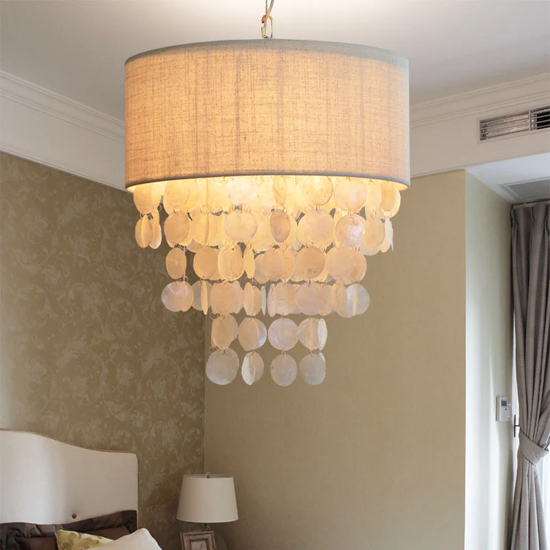 Kwastje Shell Hangende Kroonluchter Retro 3 Hoofden Witte Plafond Hanglamp met Drum Stoffen Schaduw voor Woonkamer Clearhalo