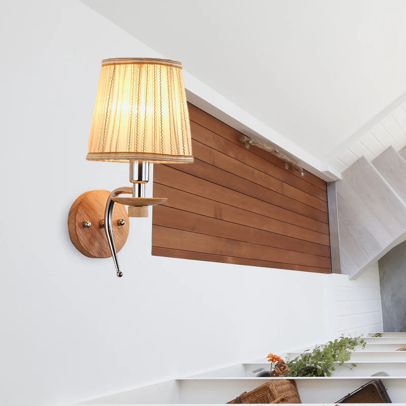1 lamp taps toelopend wandmontage armatuur hedendaagse wit/beige stoffen wandkandelaar voor gang Clearhalo