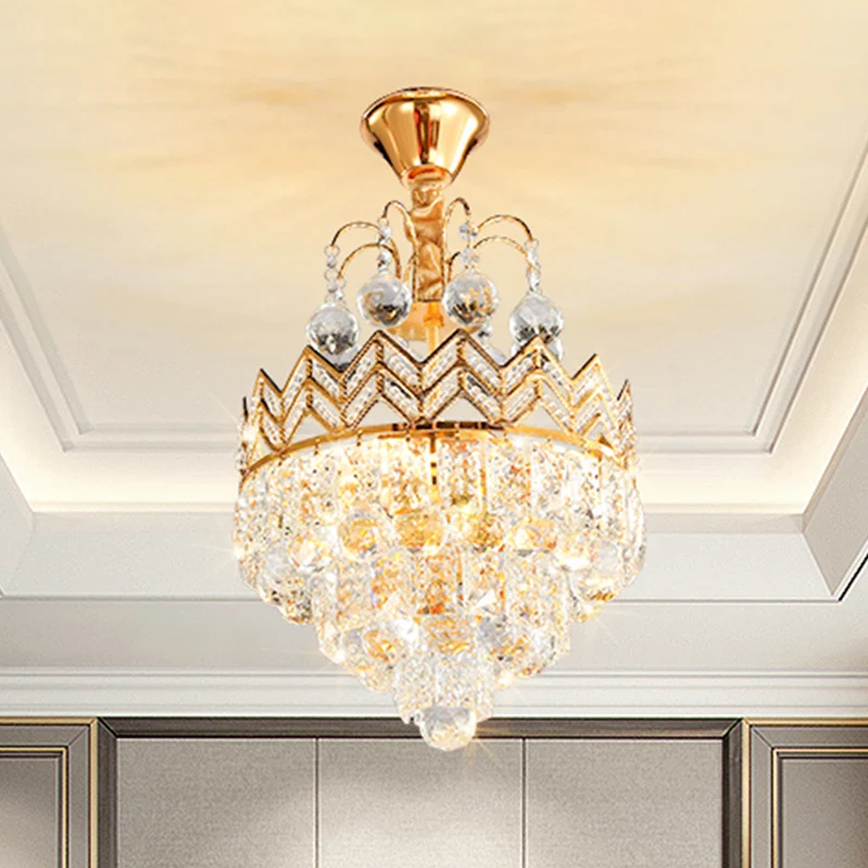 3 lampen conische semi-inbouwlamp met kroonontwerp Traditionele goudgefacetteerde kristallen plafondmontagelamp Clearhalo