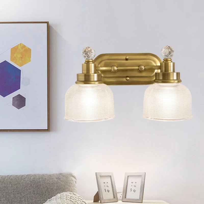 2 lampen Helder prismatisch glazen ijdelheidslicht Traditionele gouden koepelvormige slaapkamer metalen wandkandelaar met...