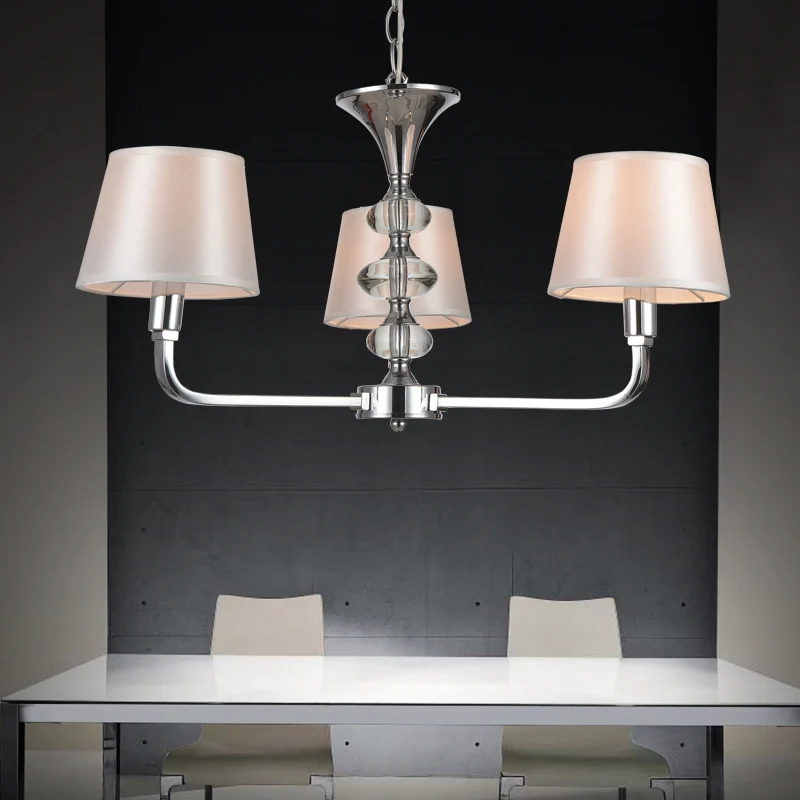 3 lampen taps toelopende kroonluchter licht traditioneel beige stof hangend plafondarmatuur voor keuken Clearhalo