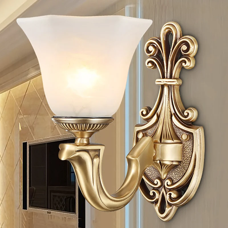 1/2 lampen trompet schanslamp traditie opaal glazen wandverlichtingsarmatuur met messing metalen gebogen arm Clearhalo