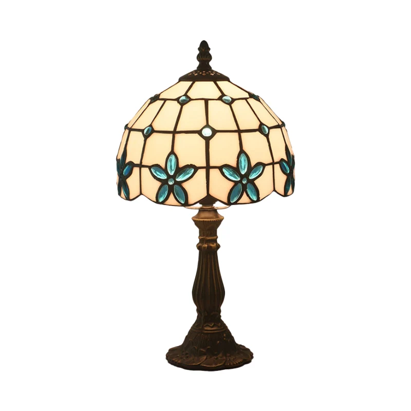 Lattice Bowl Wit Glazen Tafellamp Victoriaans 1 Licht Rood/Geel/Blauw Nachtkastje Licht Met Bloempatroon Clearhalo