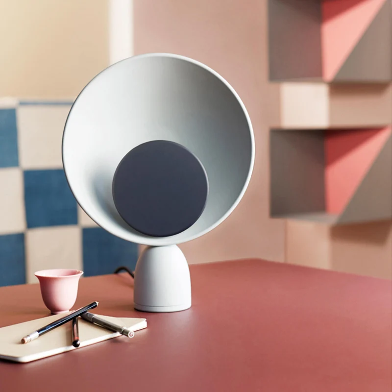 LED-slaapkamerleeslamp Modernisme Blauwe nachttafellamp met schotel metalen kap Clearhalo