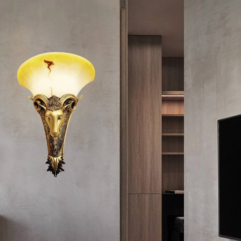 1 licht gegraveerde geit wandlamp schans retro gouden metalen wandverlichtingsarmatuur Clearhalo