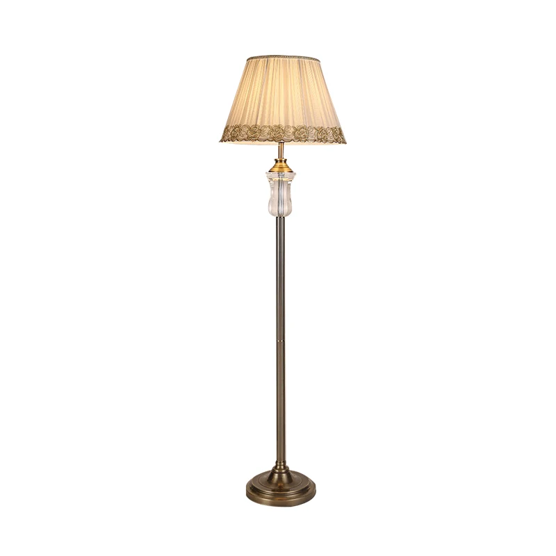 1 lichte stoffen vloerlamp traditioneel beige geplooide kap woonkamer kristal staande lamp met gevlochten rand Clearhalo