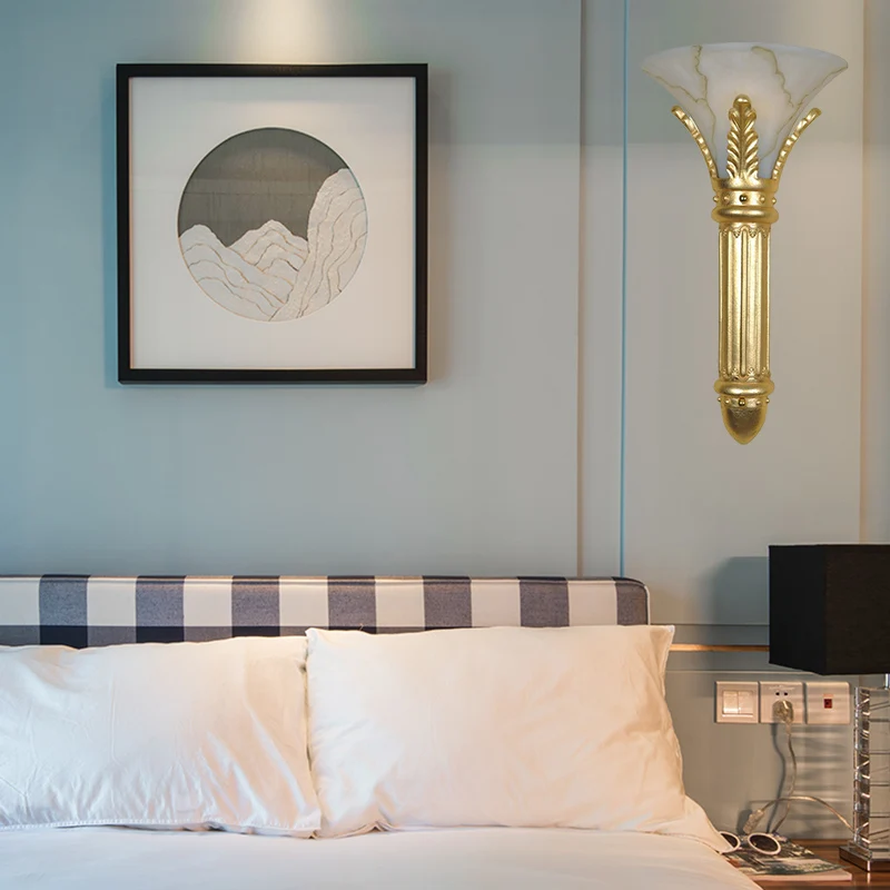 Lodge Style Bell wandlamp 1 lamp wit glas en hars wandkandelaar goud voor slaapkamer Clearhalo