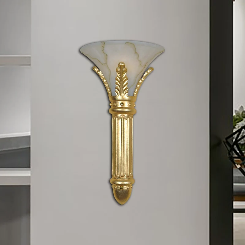 Lodge Style Bell wandlamp 1 lamp wit glas en hars wandkandelaar goud voor slaapkamer Clearhalo