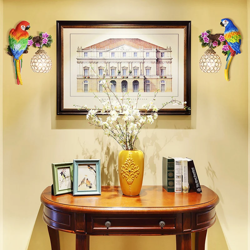 Loft-stijl Parrot Wandkandelaar Hars 1 Kop Wandverlichting met Koepel Kristallen Lampenkap Gouden Afwerking, Rechts/Links...