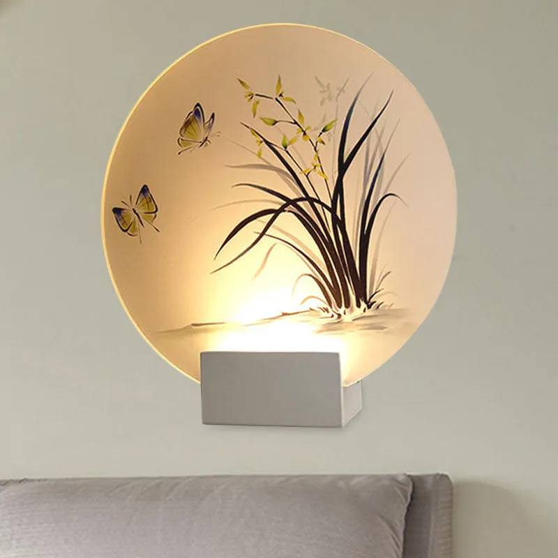 Maanvormige acryl wandmontage verlichting Aziatische witte LED-muurschilderinglamp met vlinder- en orchideepatroon Clearhalo
