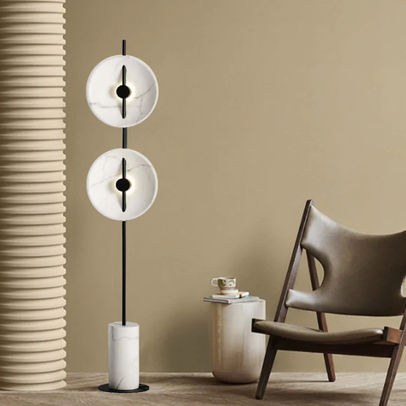 Marmeren schijf LED-stand-up lamp Minimalistische witte vloerverlichting met cilindrische voet Clearhalo