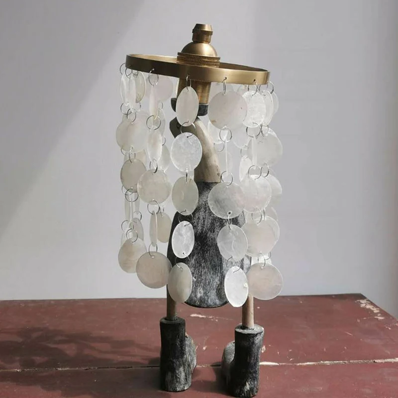 Messing cirkel hanglamp Coastal Metal 1-lichts eetkamer hanglamp met schelpdecor Clearhalo