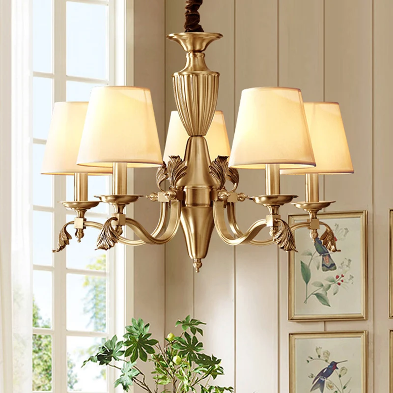 Messing kandelaar plafondverlichting moderne metalen kroonluchterlamp met taps toelopende stoffen kap Clearhalo