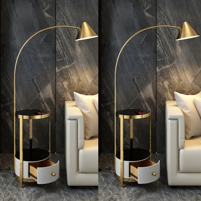 Metalen hengel vloerlamp postmoderne stijl 1 lamp staande lamp met draaibare kegelvormige kap en marmeren dienbladkast Cle...